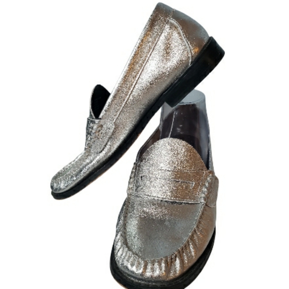Steve Madden Kingston Pleated Leather Silver Penny Loafer 8 Slip-on Preppy Icon